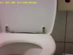 taiwan high school girl in the toilet